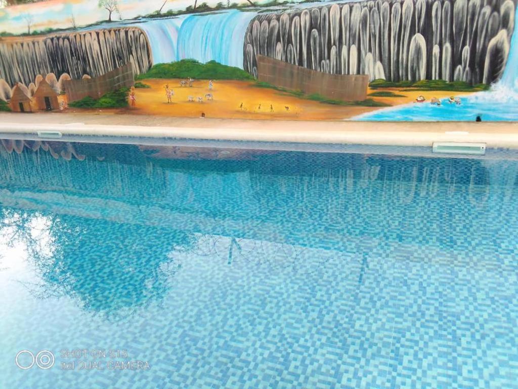 Villa Diambars Sali Tap Exterior photo